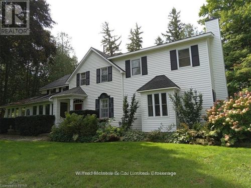 83 Duncan St, Bluevale, ON, N0G1G0 | Card Image