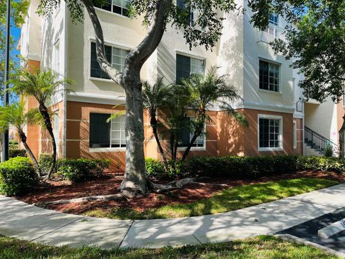 6101 Myrtlewood Cir W, Palm Beach Gardens, FL, 33418-6738 | Card Image