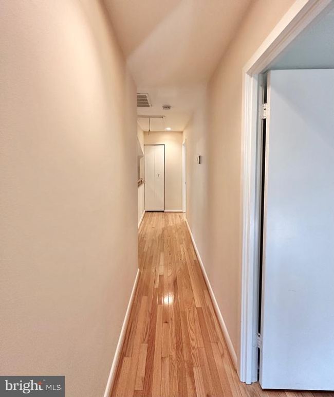 2021 Lakebreeze Way, Townhouse with 3 bedrooms, 4 bathrooms and null parking in RESTON VA | Image 34