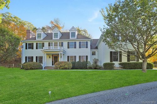 17 Hammond Ridge Rd, Mount Kisco, NY, 10549-4758 | Card Image