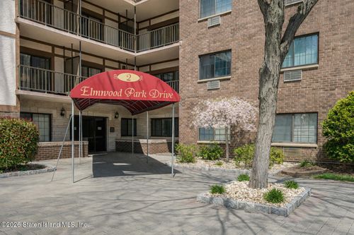 219-2 Elmwood Park Dr, Staten Island, NY, 10314-7523 | Card Image