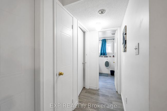 679 Frobisher Crt, House attached with 5 bedrooms, 3 bathrooms and 4 parking in Oshawa ON | Image 35
