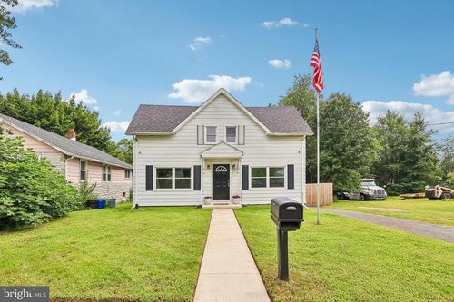 140 Swedesboro Ave, GIBBSTOWN, NJ, 08027-1666 | Card Image
