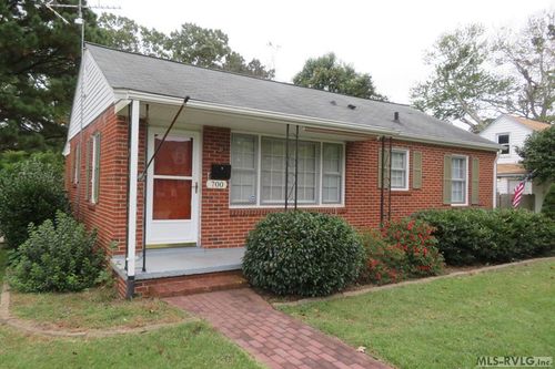 700 Vance St, Roanoke Rapids, NC, 27870-2524 | Card Image