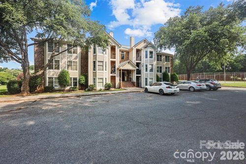 6203 Rosecroft Dr, Charlotte, NC, 28215-3663 | Card Image