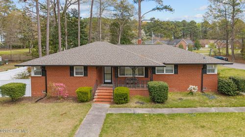 302 Oak Dr, Washington, NC, 27889-3325 | Card Image
