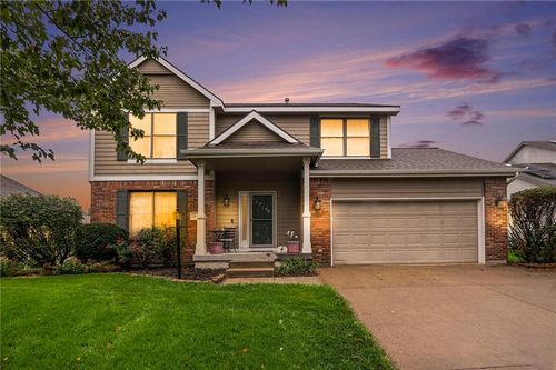 1040 Stone Creek Dr, Lawrence, KS, 66049-4776 | Card Image