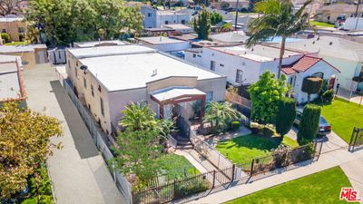 W 109th Place, Home with 4 bedrooms, 2 bathrooms and null parking in Los Angeles CA | Image 1