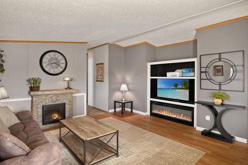 59558 Hardy Ln, New Haven, MI, 48048-2067 | Card Image