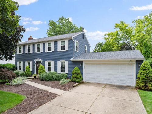 43647 Westridge Ln, Northville, MI, 48167-9785 | Card Image