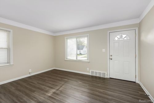 1001 Bauman Ave, Royal Oak, MI, 48073-2073 | Card Image