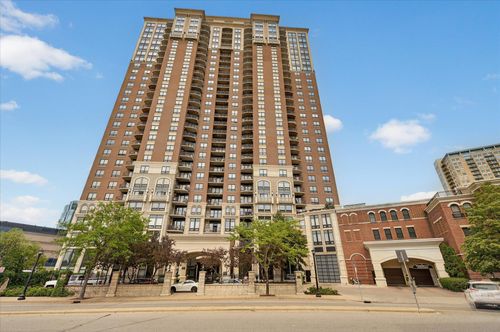 apt-907-500 E Grant St, Minneapolis, MN, 55404-1442 | Card Image