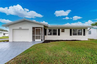 1320 Nw 85th Ave, House other with 2 bedrooms, 2 bathrooms and null parking in Plantation FL | Image 1