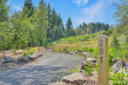 207 Sanderson Rd, Chehalis, WA, 98532-7600 | Card Image