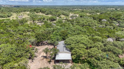 10301 Habersang Ln, New Braunfels, TX, 78132-2620 | Card Image