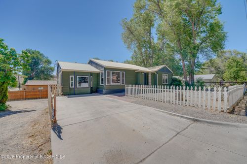 1011 N Auburn Ave, Farmington, NM, 87401-5720 | Card Image