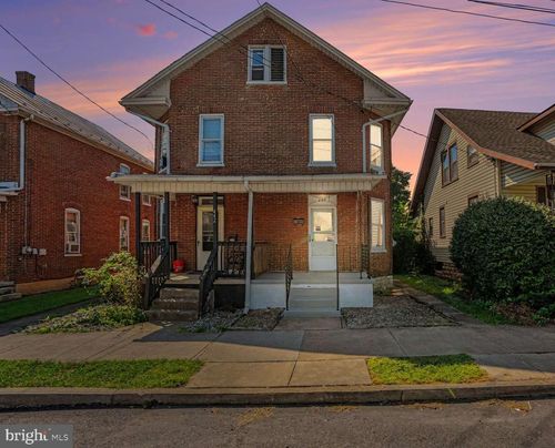 440 E Liberty St, CHAMBERSBURG, PA, 17201-2614 | Card Image