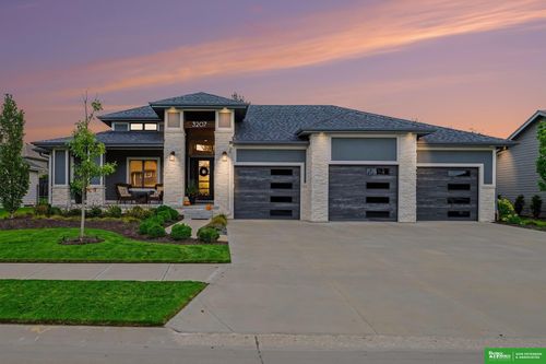 3207 N 179th St, Omaha, NE, 68116-2290 | Card Image