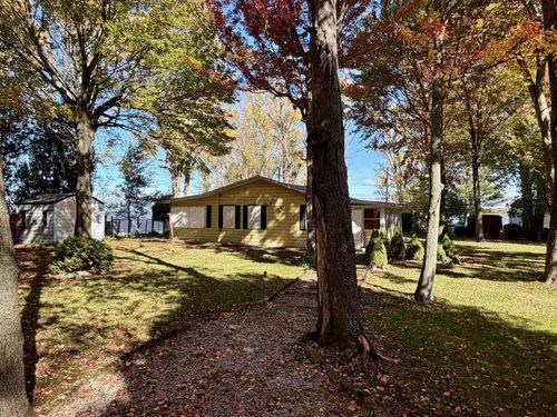 33 Leo Dr, Swanton, VT, 05488 | Card Image