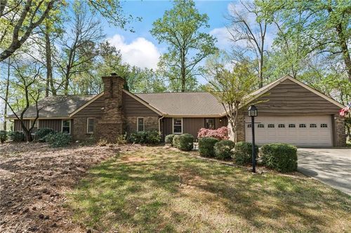 981 Clubland Way, Marietta, GA, 30068-2570 | Card Image