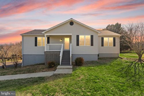 9315 Stonegate Ln, Rhoadesville, VA, 22542-8560 | Card Image