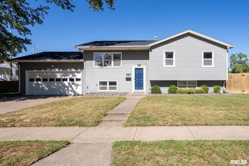 1910 Bellevue Ave, Bettendorf, IA, 52722-4315 | Card Image