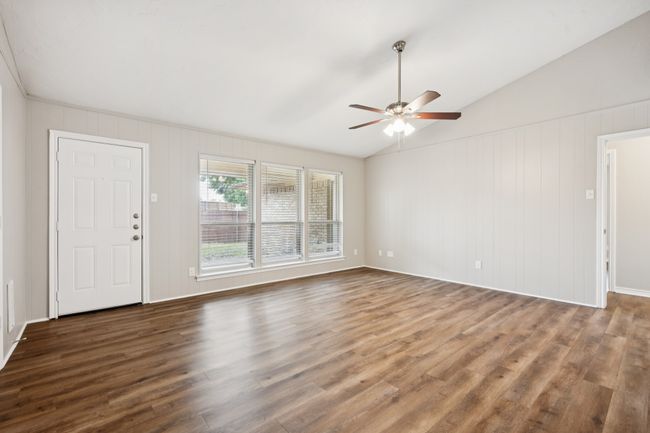 2413 Golden Willow Ln, House other with 3 bedrooms, 3 bathrooms and null parking in Richardson TX | Image 8