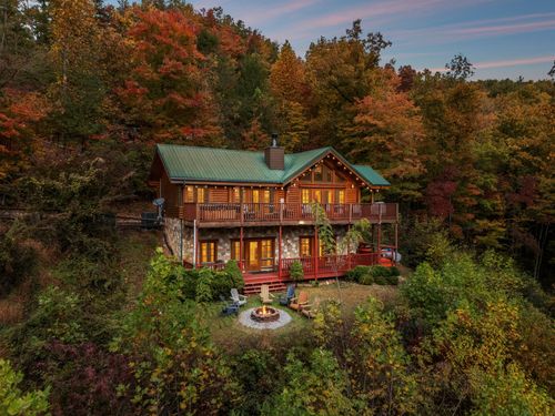 630 Big Bear Rdg, Gatlinburg, TN, 37738-2021 | Card Image