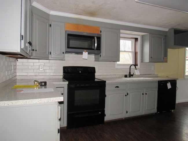 815 High Rd, House other with 4 bedrooms, 2 bathrooms and 2 parking in Dunbar PA | Image 8
