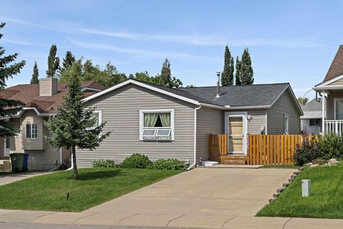 1235 Allen Street Se, Airdrie, AB, T4B1B6 | Card Image