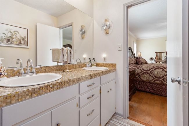 275 Saegert Rd, House other with 4 bedrooms, 2 bathrooms and 4 parking in Paige TX | Image 26