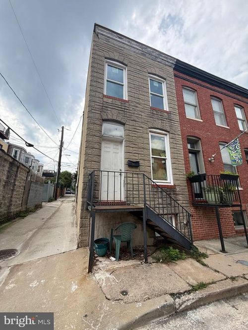2 N Port St, BALTIMORE, MD, 21224-1054 | Card Image