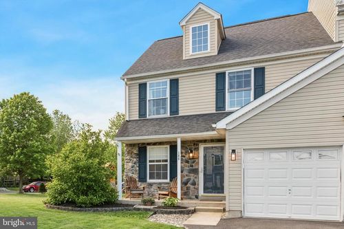 100 Windsor Ct, RICHLANDTOWN, PA, 18955-1122 | Card Image