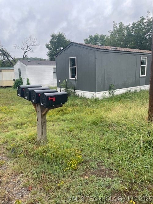 614 Hughes St, Stringtown, OK, 74569 | Card Image