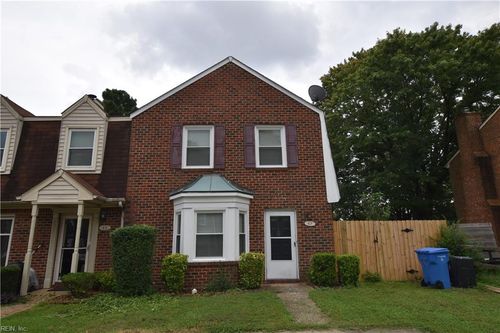 67 King George Quay, Chesapeake, VA, 23325-4740 | Card Image