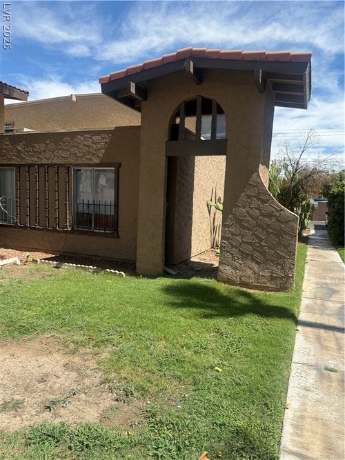3-4607 Monterey Cir, Las Vegas, NV, 89169-7118 | Card Image