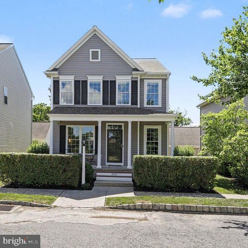 203 Keinath St, MOUNT JOY, PA, 17552-1179 | Card Image