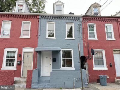 521 Green Street, Townhouse with 2 bedrooms, 1 bathrooms and null parking in LANCASTER PA | Image 1