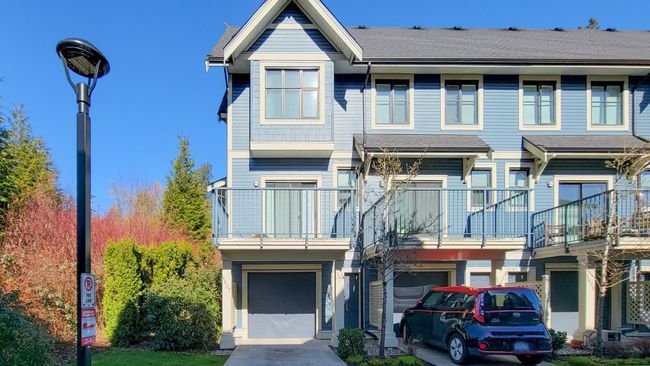 1607 - 8485 New Haven Close, Townhouse with 3 bedrooms, 2 bathrooms and 3 parking in Burnaby BC | Image 3