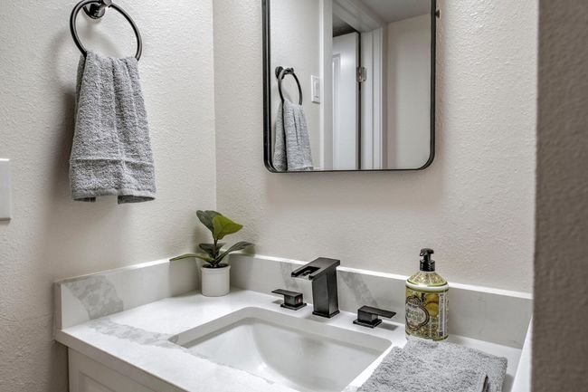 Bathroom with vanity | Image 18