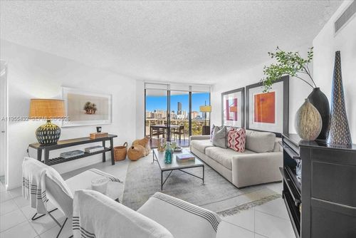 1001-3610 Yacht Club Dr, Aventura, FL, 33180-3545 | Card Image