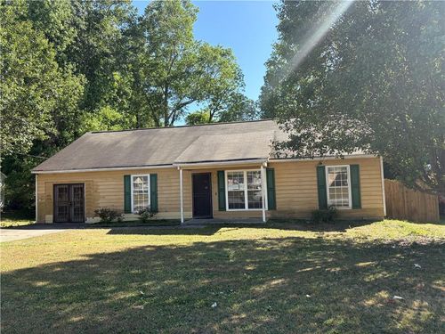 3040 Garnet Way, College Park, GA, 30349-8439 | Card Image