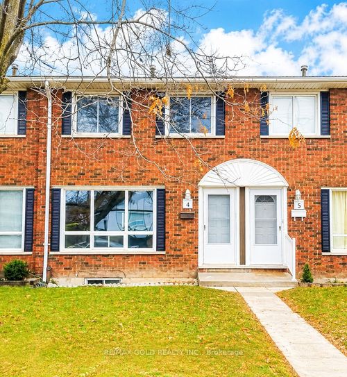 4-2700 Barton Street E, Hamilton, ON, L8E2J7 | Card Image