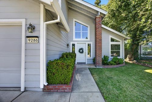 9286 Laguna Green Court, Elk Grove, CA, 95758 | Card Image
