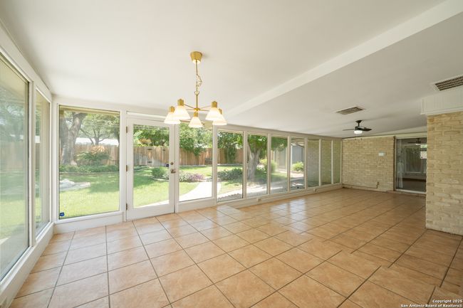 425 Crestwind Dr, House other with 3 bedrooms, 3 bathrooms and null parking in Windcrest TX | Image 30