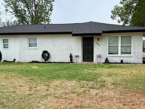 1019 Ridgecrest St, Sweetwater, TX, 79556-2025 | Card Image