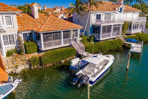 5465 E Harbor Village Dr, Vero Beach, FL, 32967-7368 | Card Image