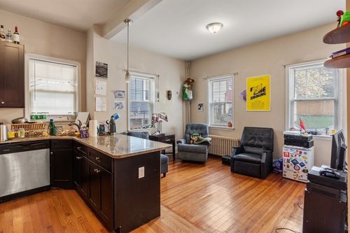 2-50-52 Shepard St, Boston, MA, 02135-3384 | Card Image