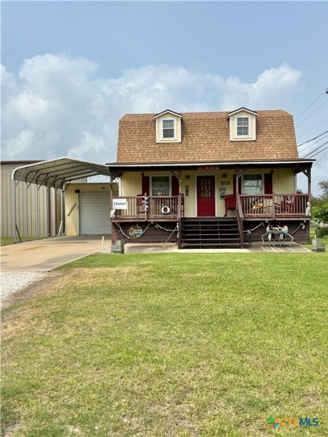 604 N 14 Th St, House other with 3 bedrooms, 3 bathrooms and null parking in Port O Connor TX | Image 7