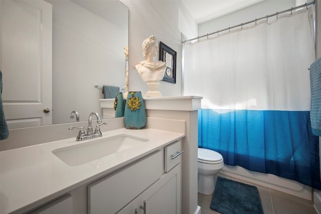 Full bathroom with vanity and shower / bath combo | Image 4